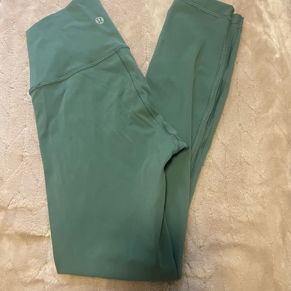 lululemon athletica women’s light green leggings